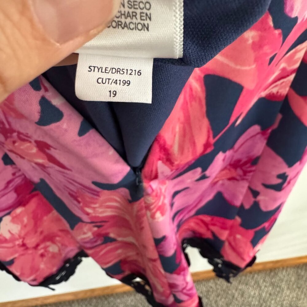 NWT Size 4 Floral and Lace Fit and Flare Donna Ricco Dress Pink and Navy - Picture 2 of 13